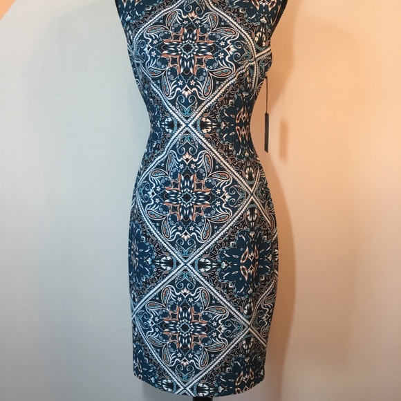 VINCE CAMUTO SLEEVELESS DRESS - Picture 2 of 7